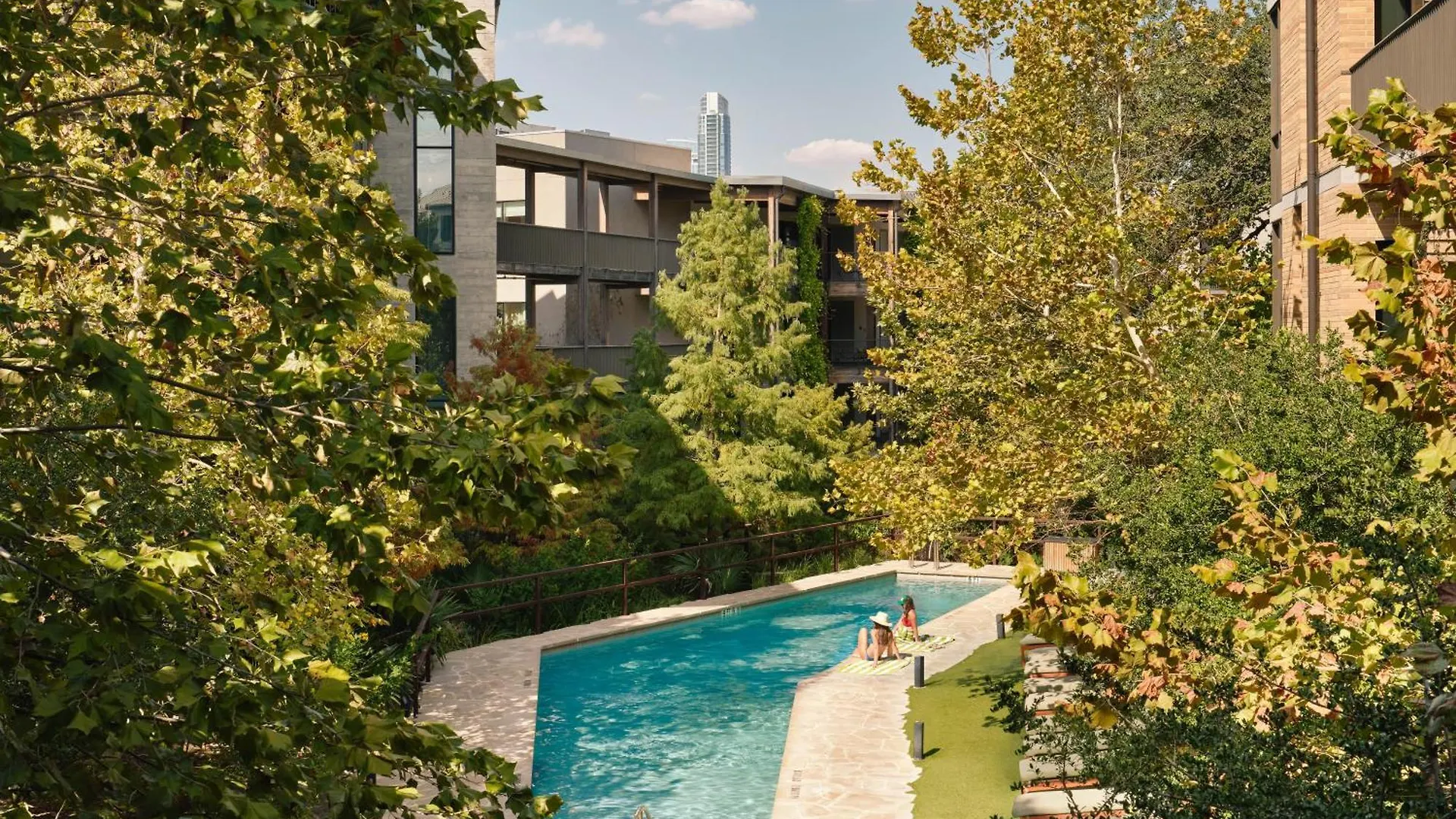 Where to Stay in South Austin: 4 Best Central Hotels