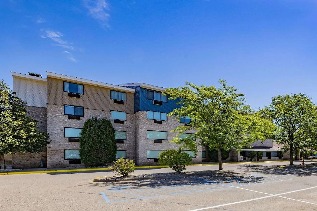 5 AmericInn Hotels in Twin Cities Worth Booking