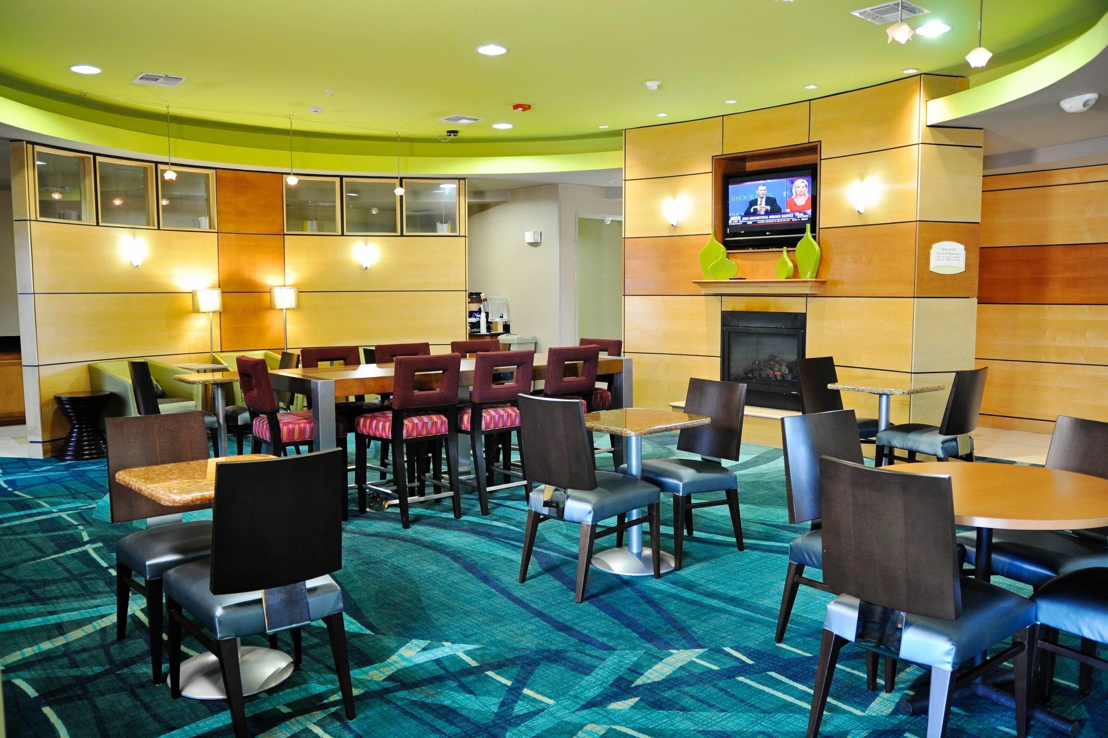 4 Golf Hotels in West End Galveston That Stand Out