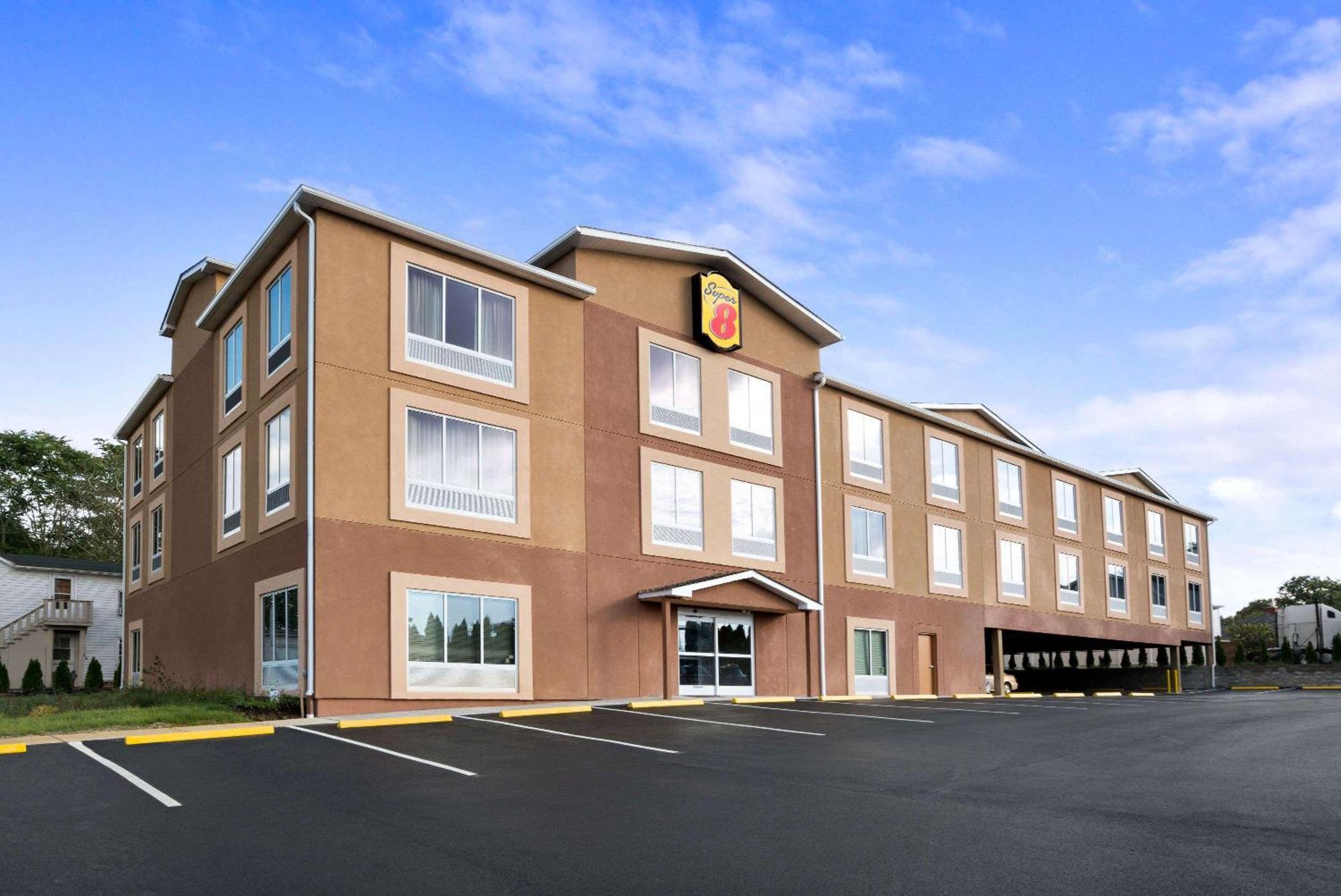 6 Business Hotels Near Zoo America Worth Booking in Hershey